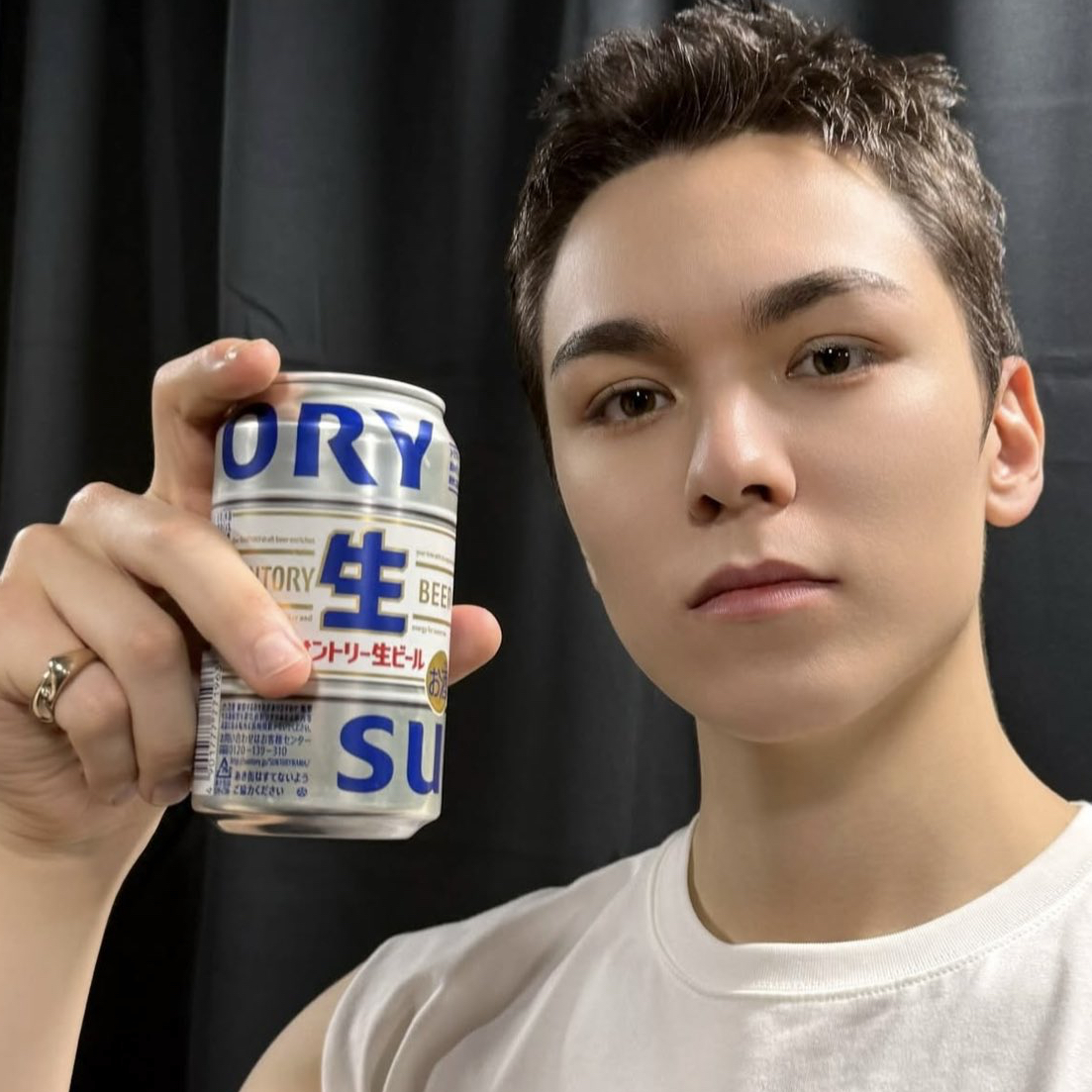 Behind-the-scenes cut of Vernon (SEVENTEEN)