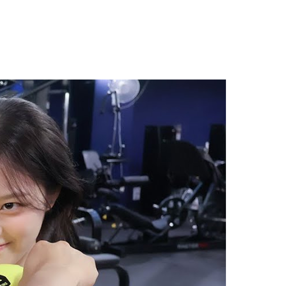 Behind-the-scenes cut of HyunJin (Loossemble)