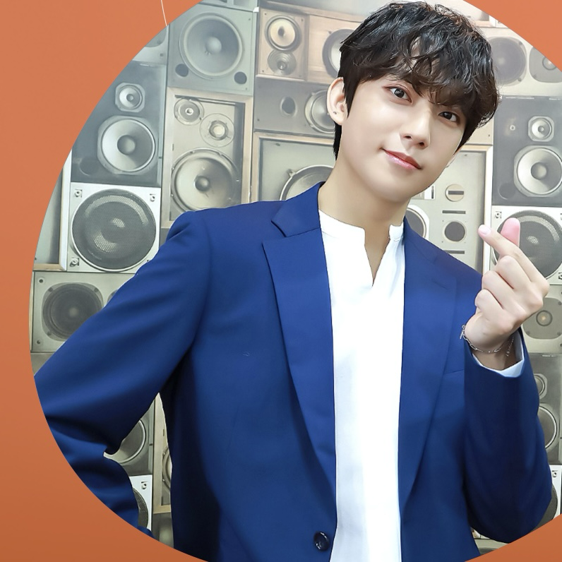 A moment captured by Gongchan (B1A4)'s fan