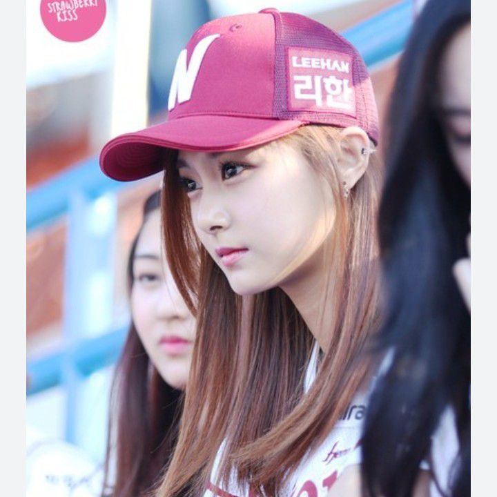 Latest photo of Tzuyu (TWICE)