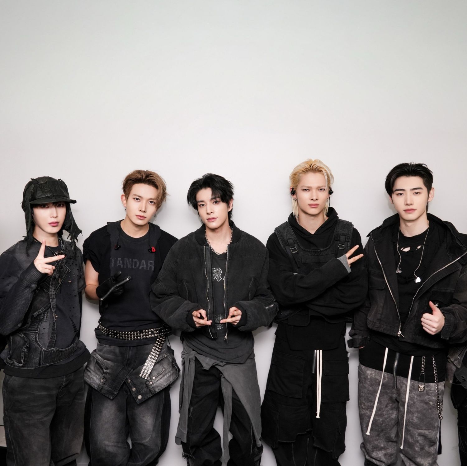 ENHYPEN的最新照片