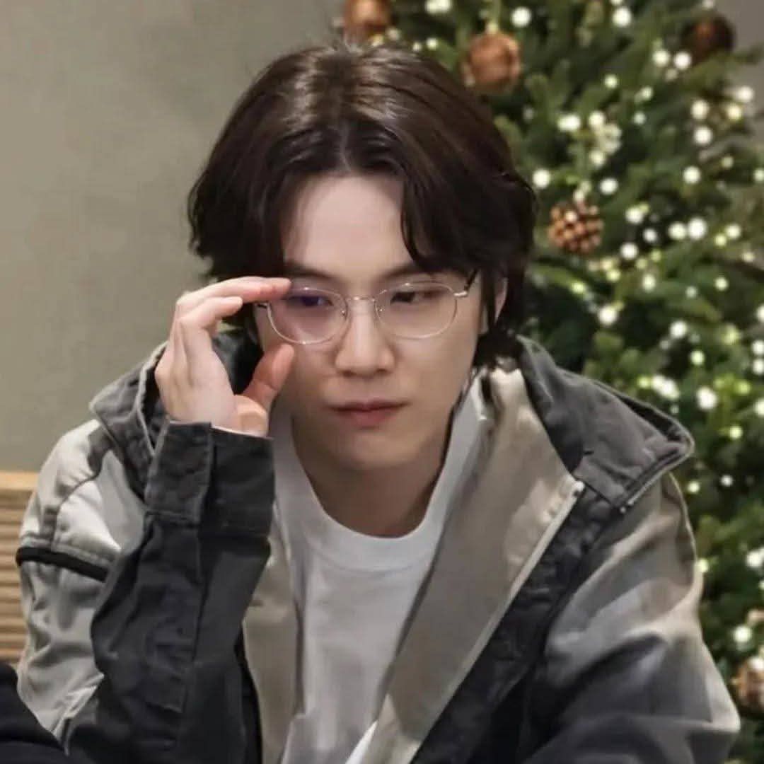 슈가 (방탄소년단)의 비하인드 컷