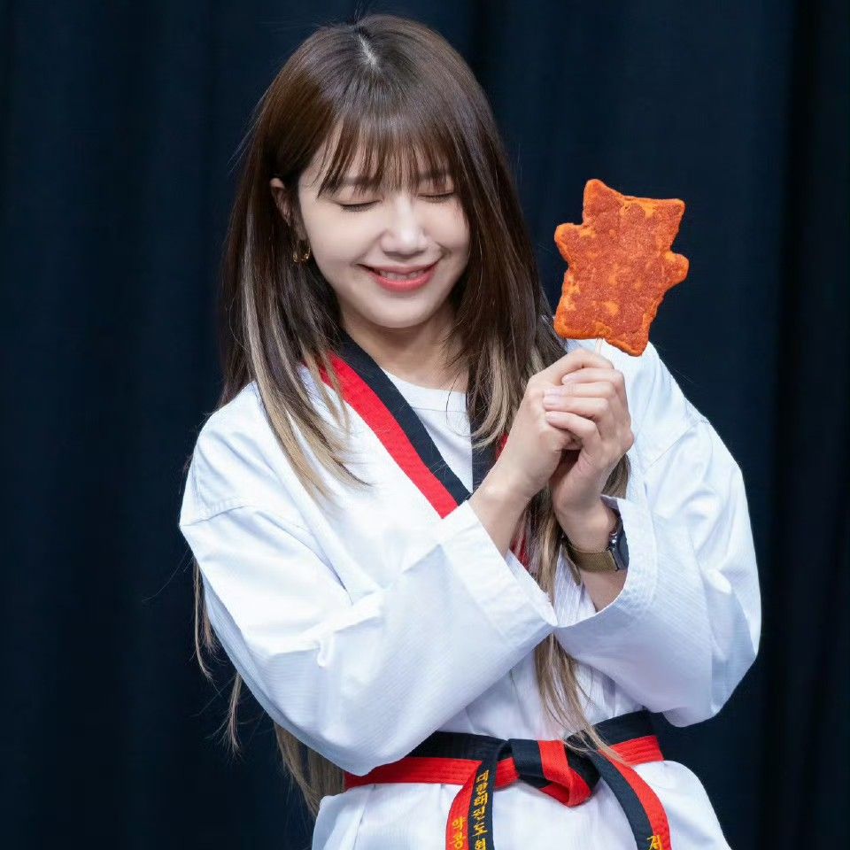 Latest photo of Jeong Eunji (Apink)