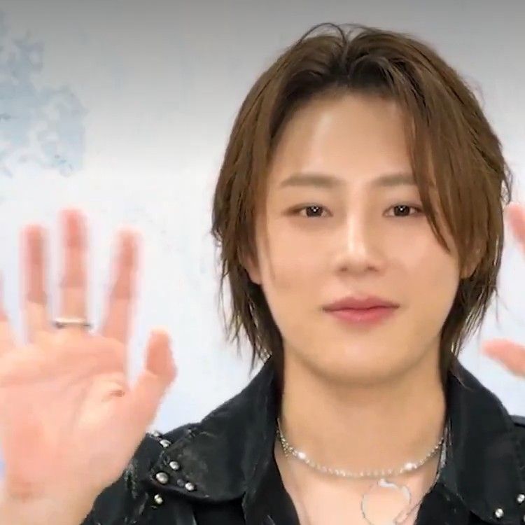 Latest photo of Ha Sungwoon