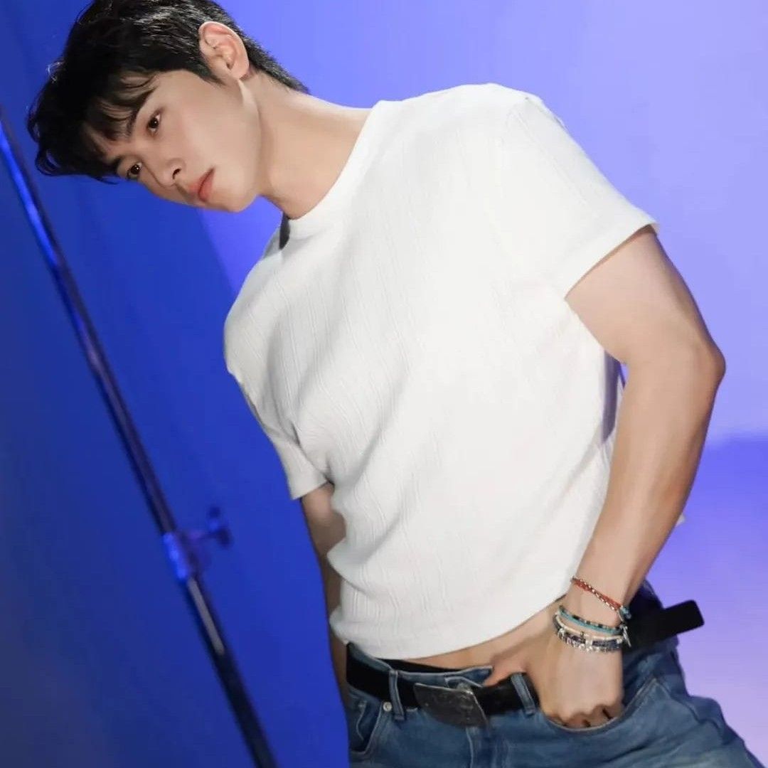 A moment captured by Eunwoo (ASTRO)'s fan