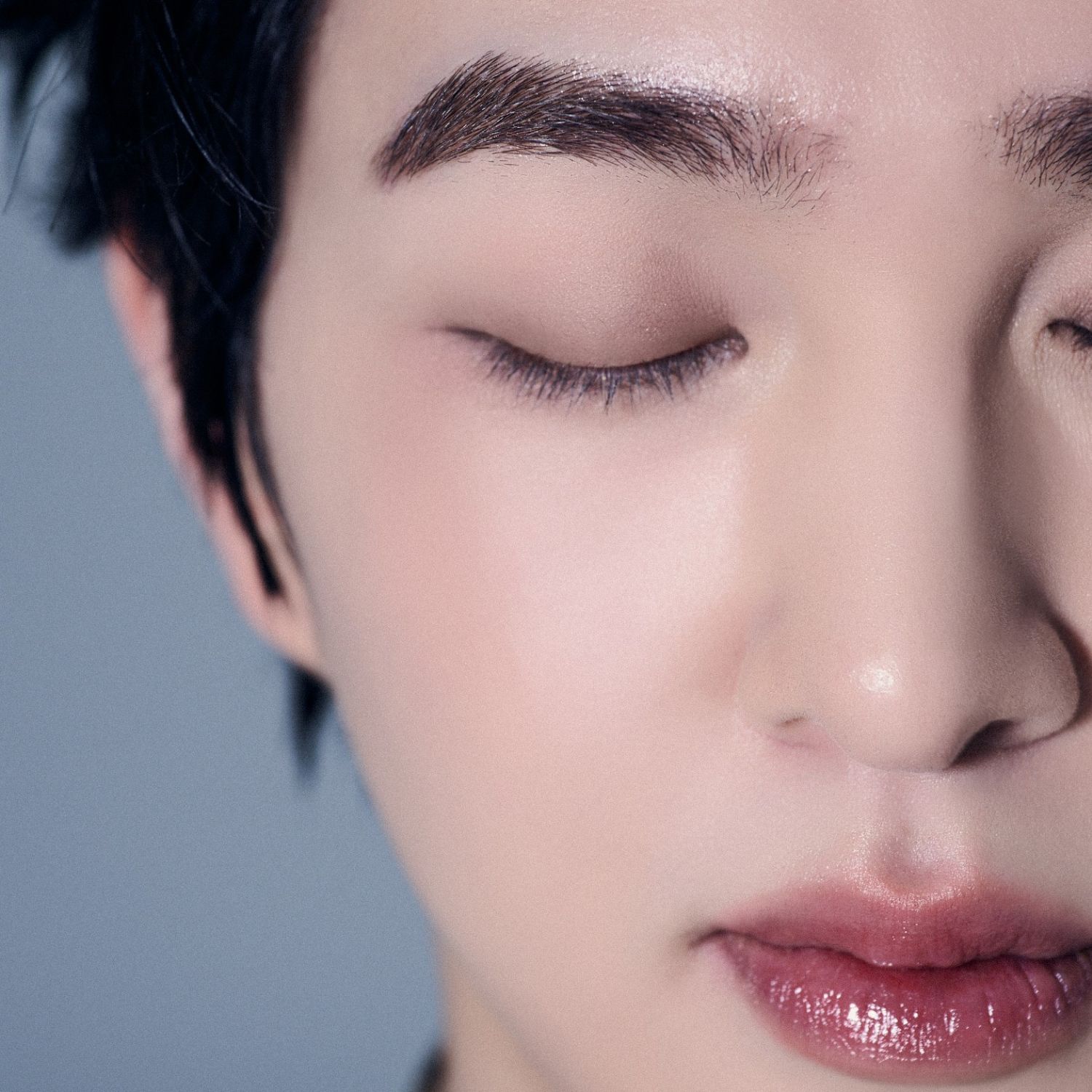 A moment captured by Onew (SHINee)'s fan