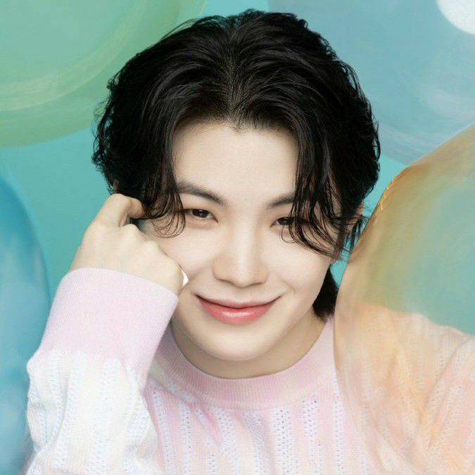 Recent activity shot of Woozi (SEVENTEEN)