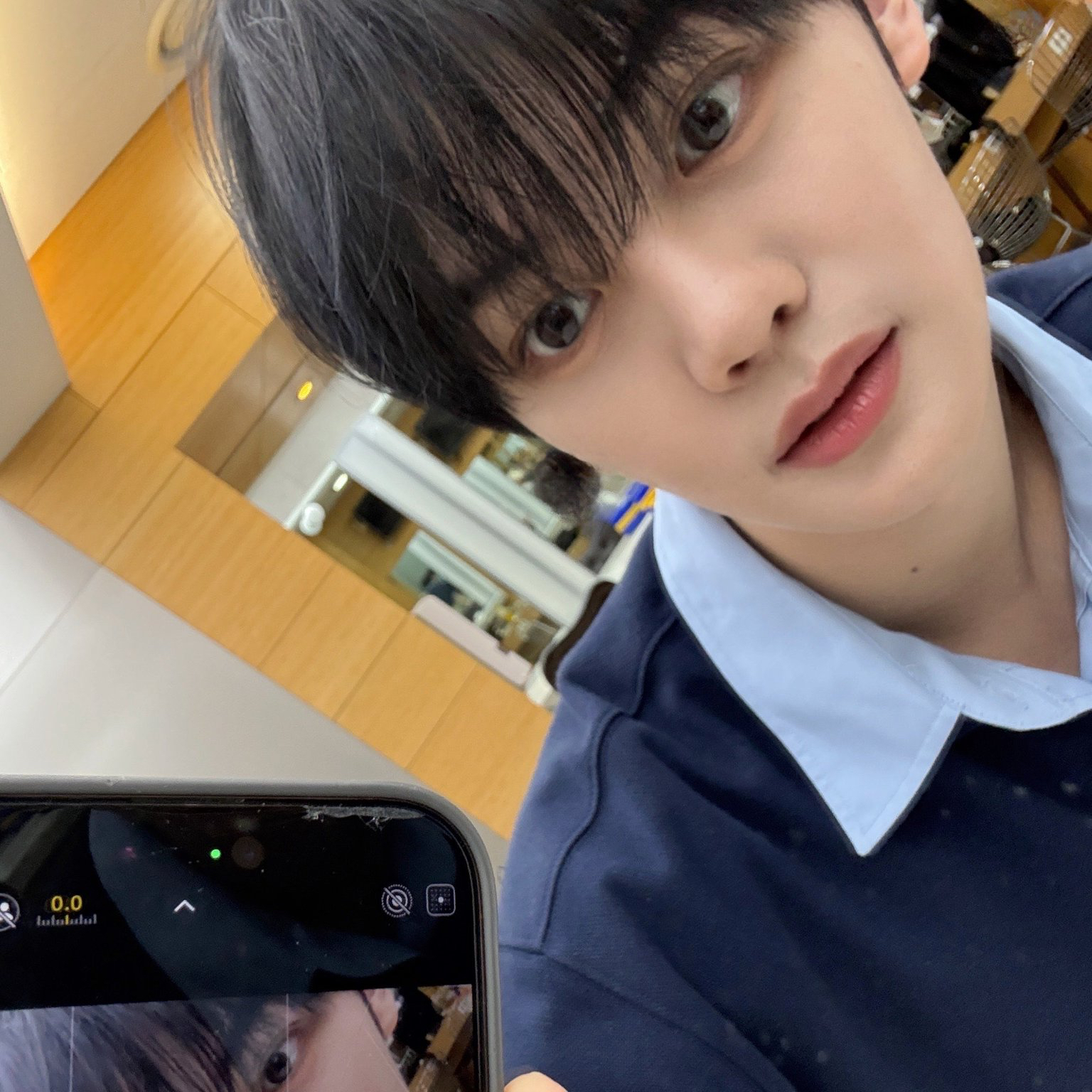 Foto aktivitas terbaru Kim Gyuvin (ZEROBASEONE)