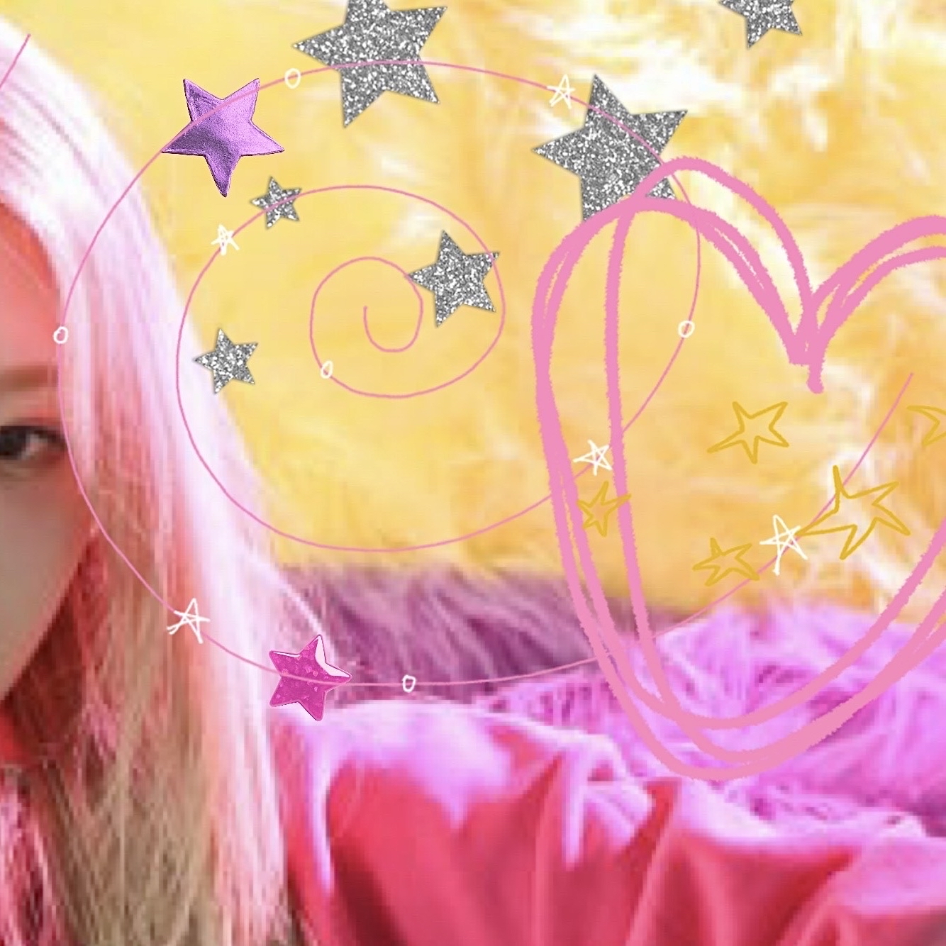 Recent activity shot of Seeun (STAYC)