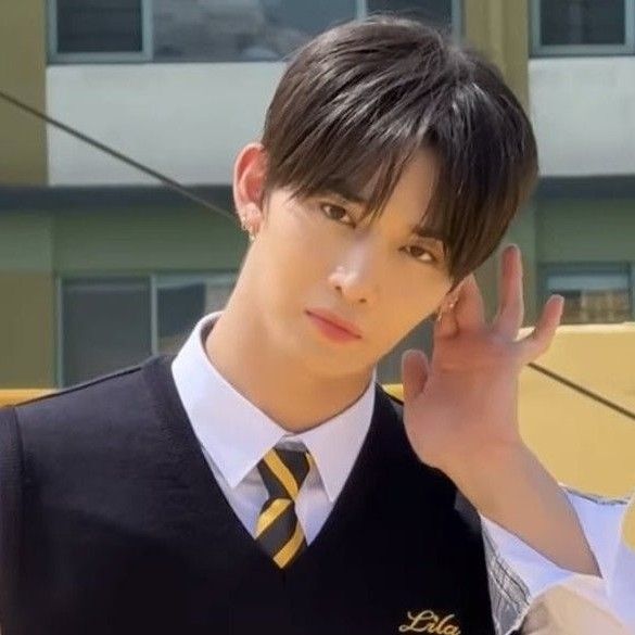 A moment captured by Bae Jinyoung's fan