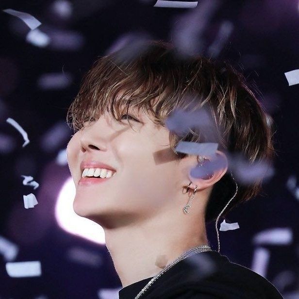 Behind-the-scenes cut of j-hope (BTS)