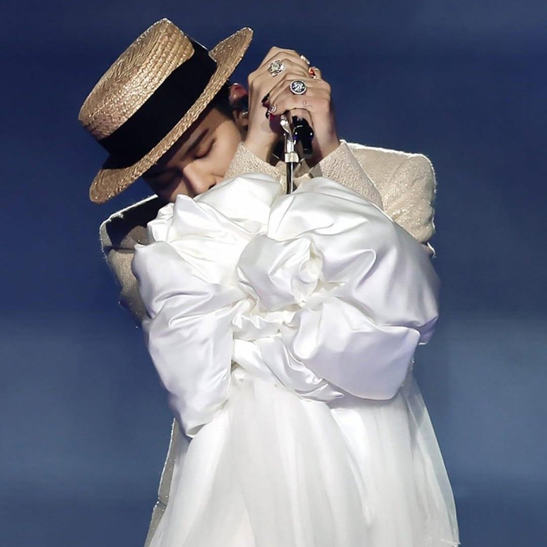 Latest photo of G-DRAGON (BIGBANG)