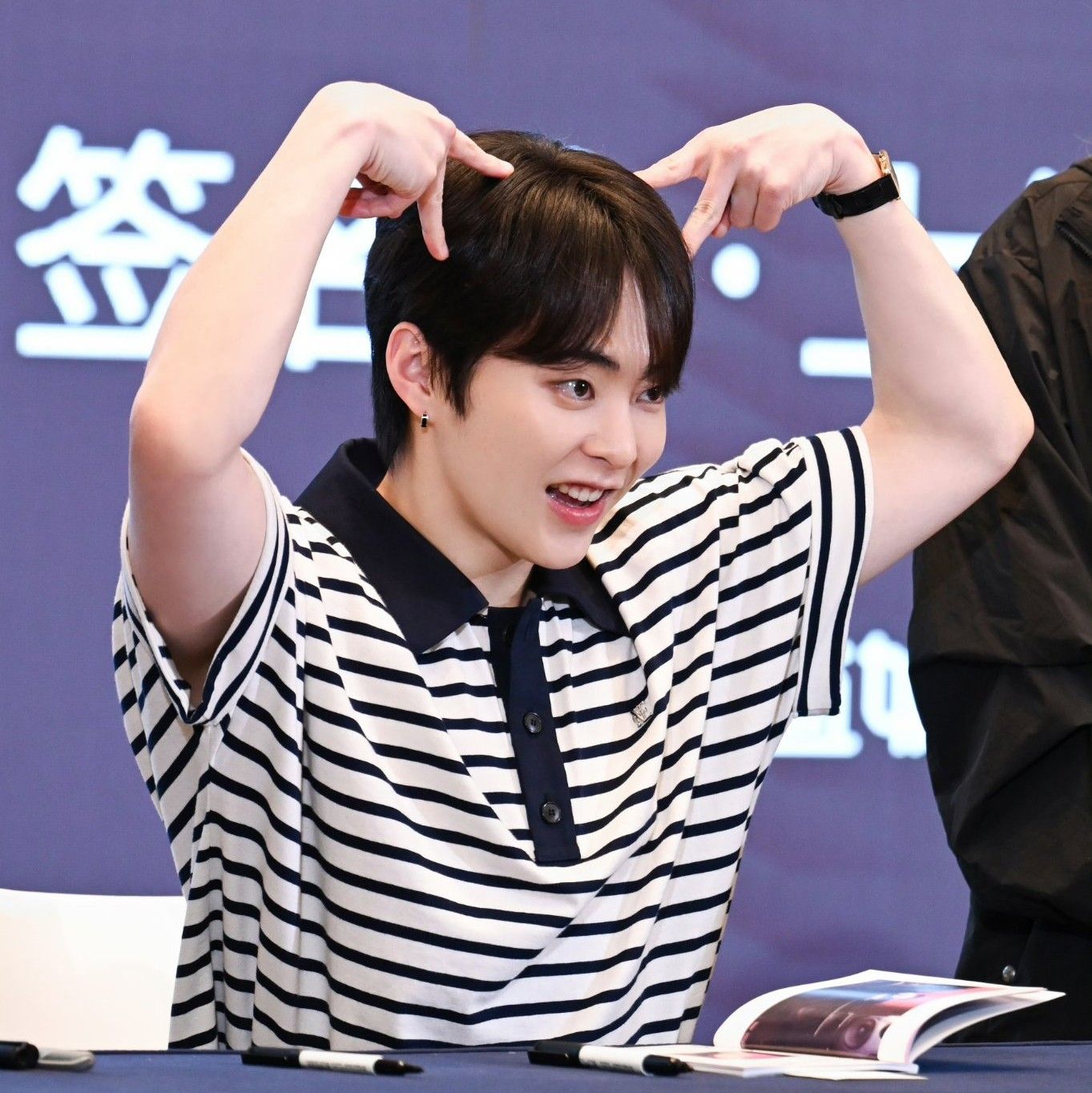 Xiumin (EXO)的幕后花絮