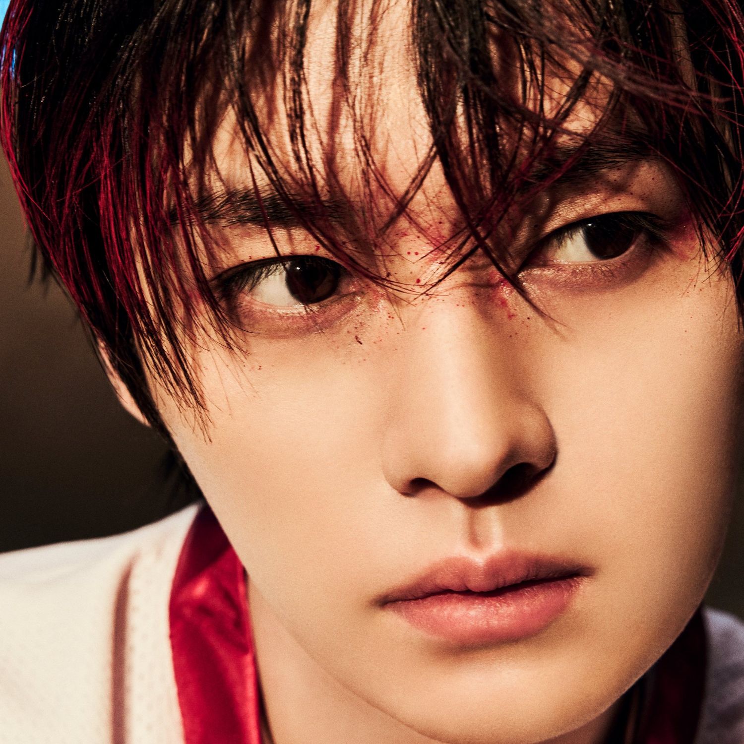 Behind-the-scenes cut of Lee Know (Stray Kids)