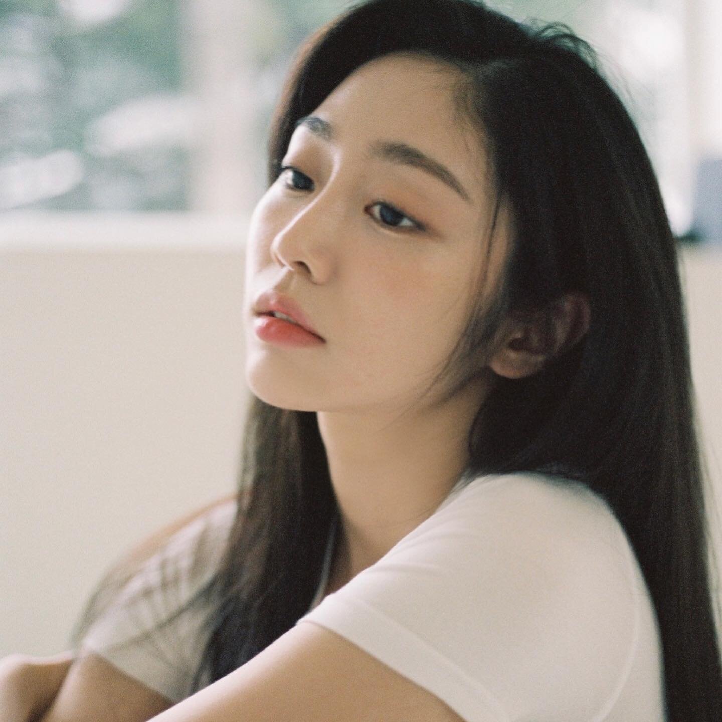 A moment captured by Seo Jisu (Lovelyz)'s fan