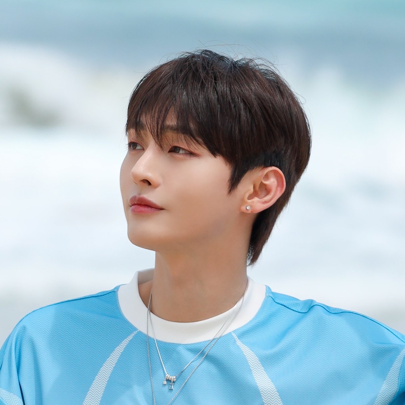 Behind-the-scenes cut of Yoon Jisung