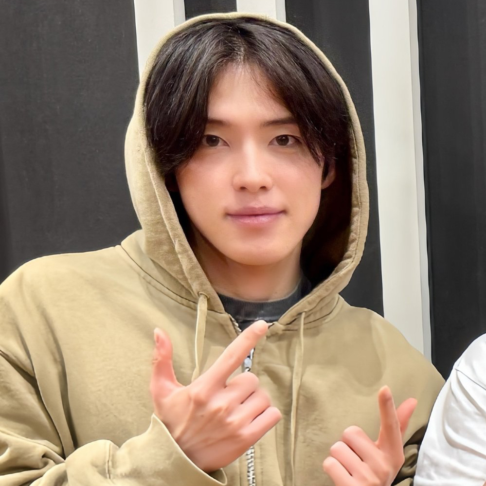 Recent activity shot of Kono Junki (JO1)
