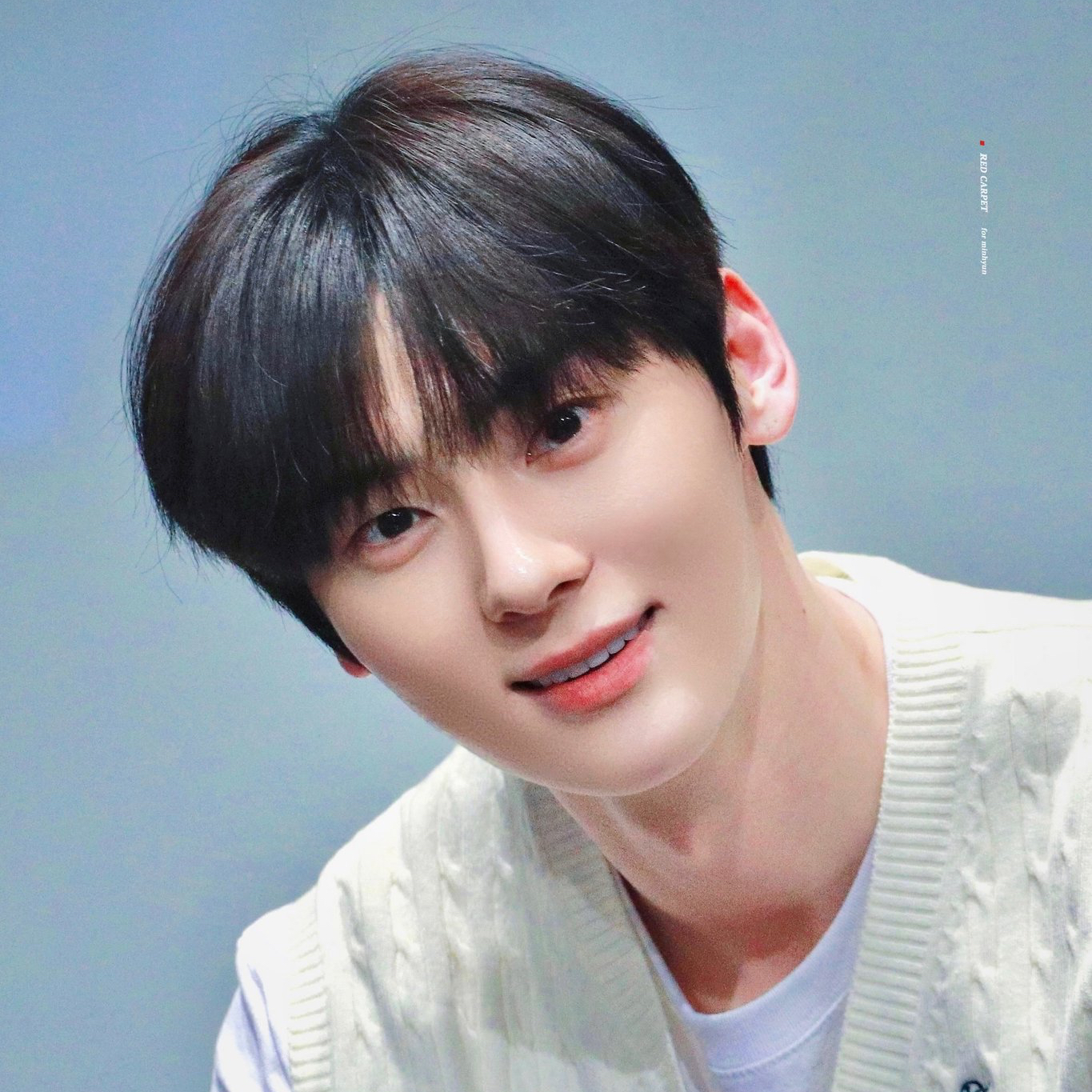 A moment captured by Hwang Minhyun's fan