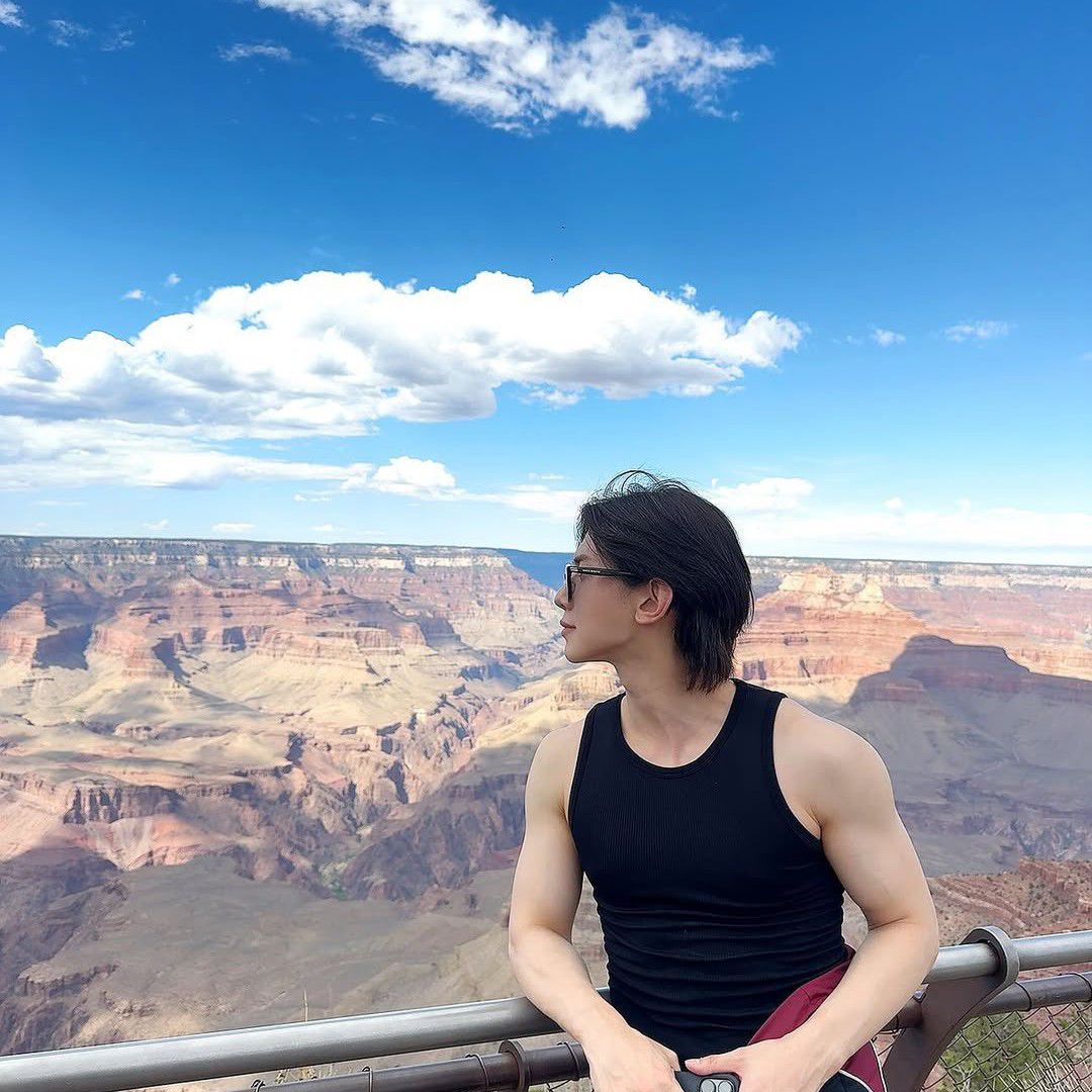 Recent activity shot of Yeosang (ATEEZ)