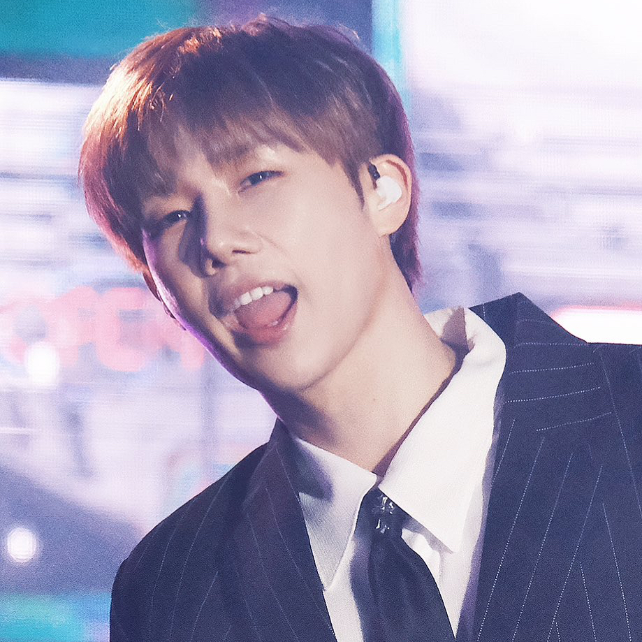 Behind-the-scenes cut of Sungkyu (INFINITE)