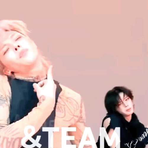 Nicholas (&TEAM)粉丝拍下的瞬间