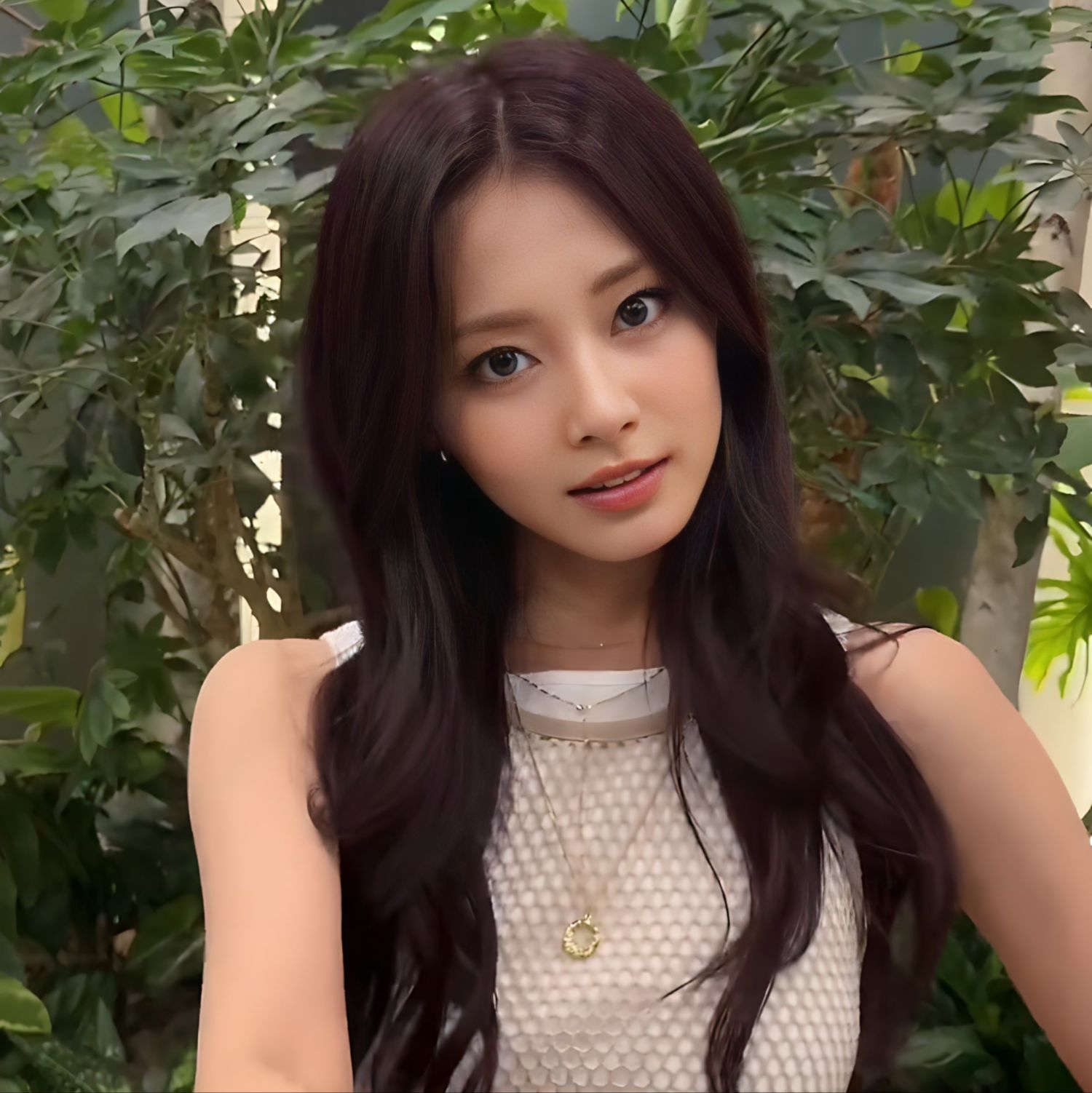 Behind-the-scenes cut of Tzuyu (TWICE)