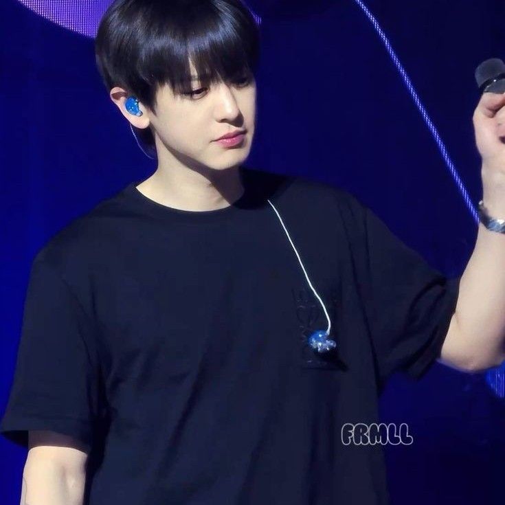 A moment captured by Chanyeol (EXO)'s fan