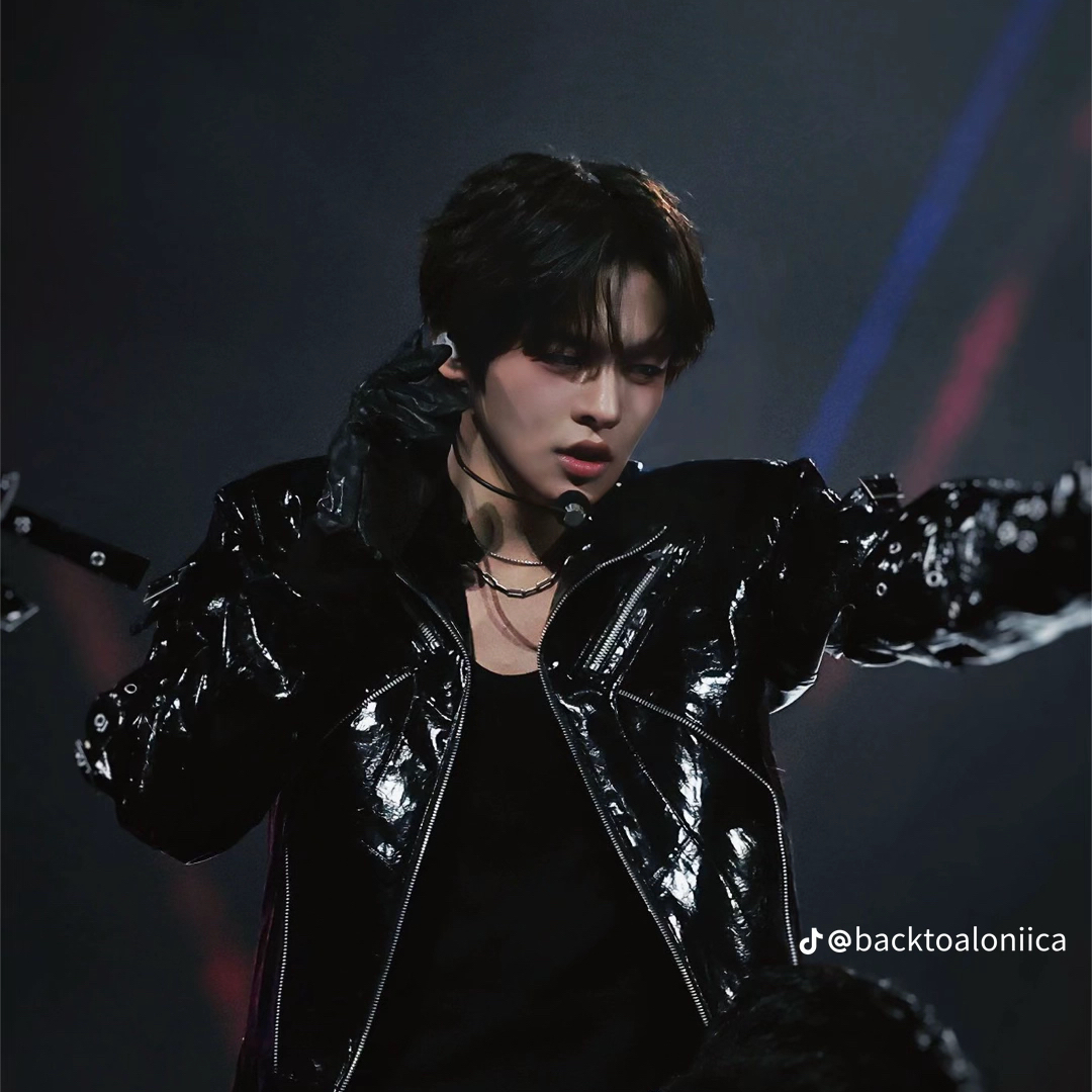 Behind-the-scenes cut of Lee Leo (ALPHA DRIVE ONE)