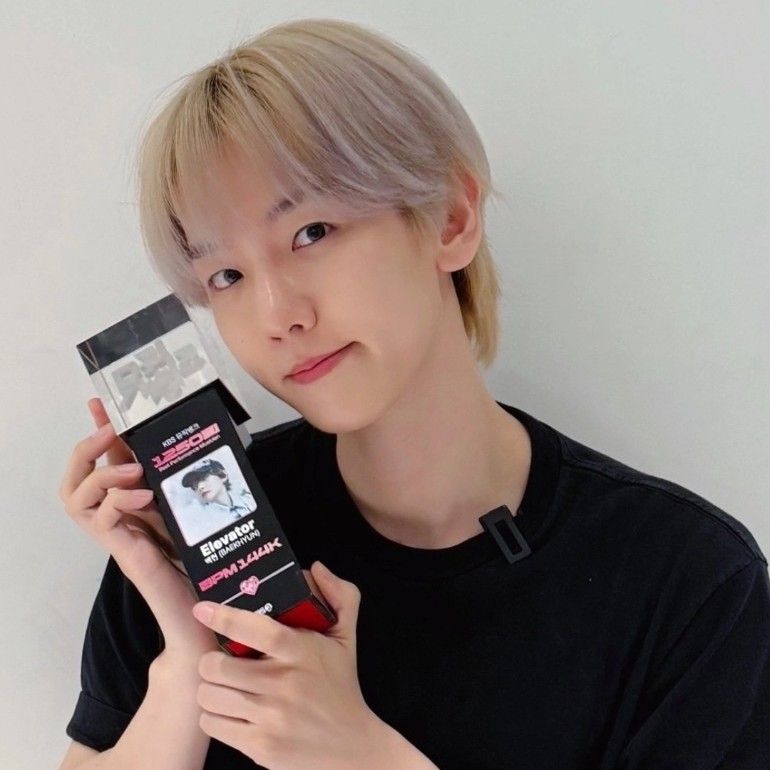 Behind-the-scenes cut of Baekhyun (EXO)