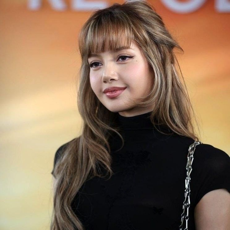 Latest photo of Lisa (BLACKPINK)