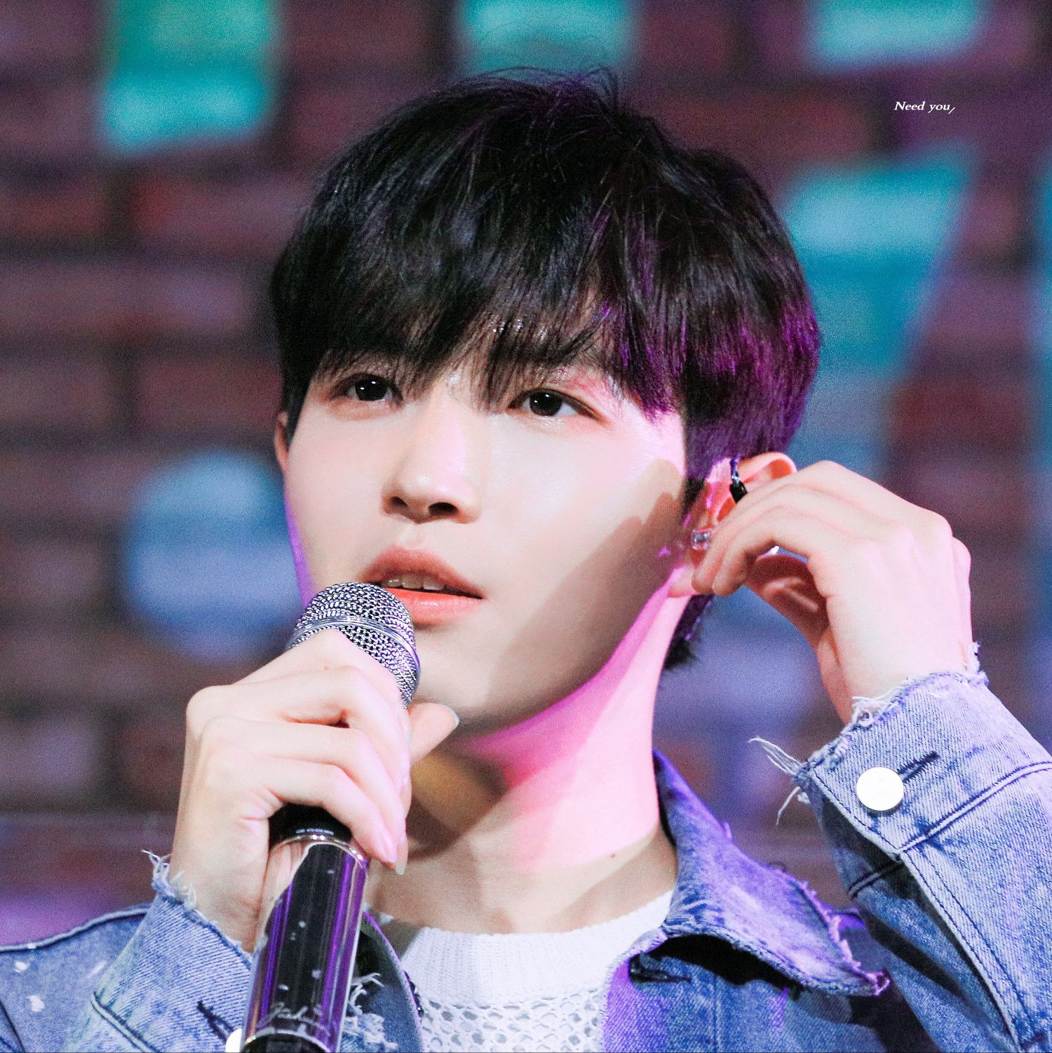 A moment captured by Kim Jaehwan's fan