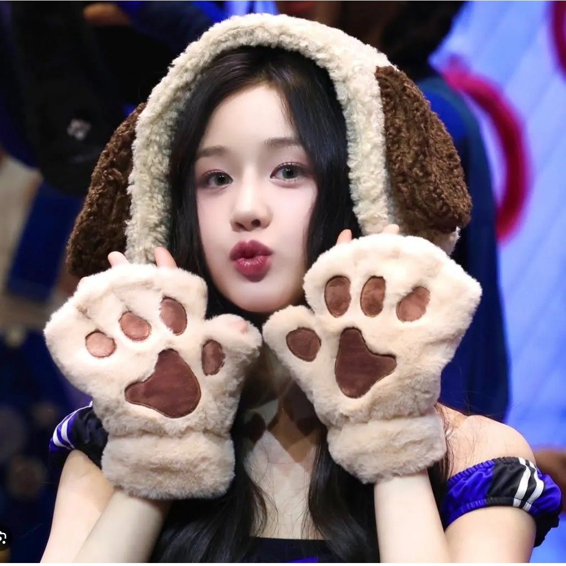 Recent activity shot of Pharita (BABYMONSTER)