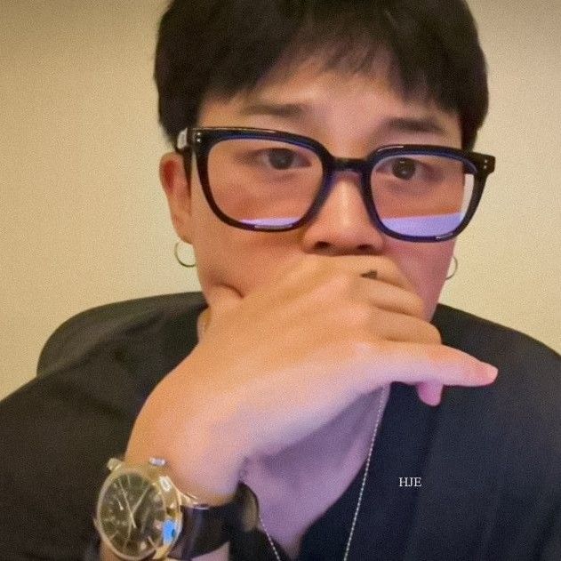 智旻 (防弹少年团)粉丝拍下的瞬间