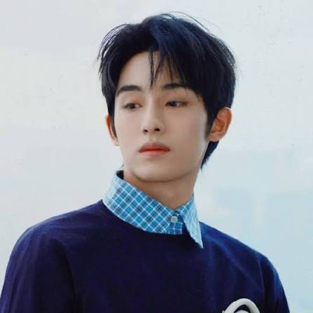 Latest photo of WINWIN (WayV)