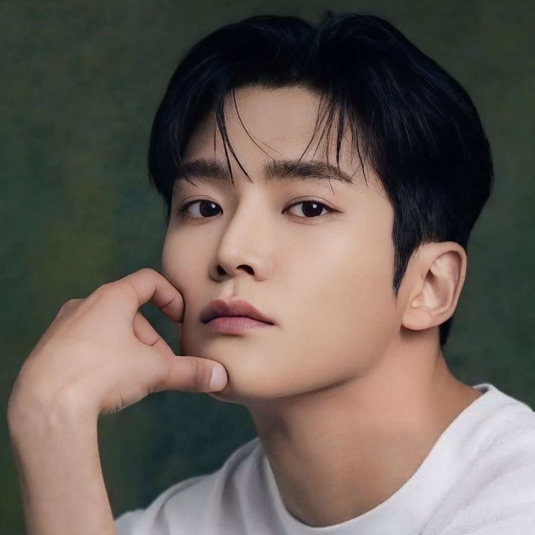 Recent activity shot of Rowoon