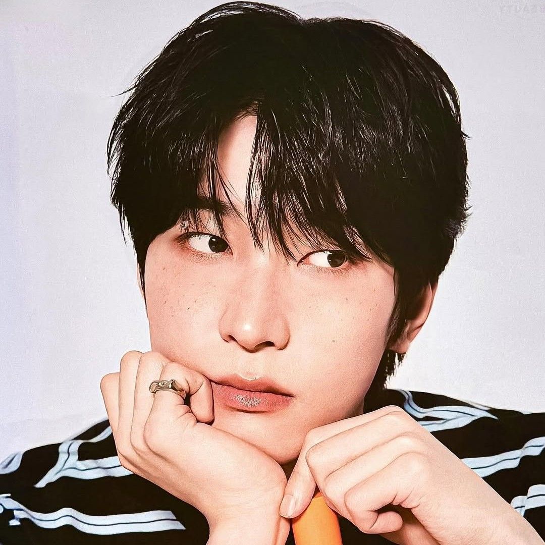 A moment captured by Wonwoo (SEVENTEEN)'s fan