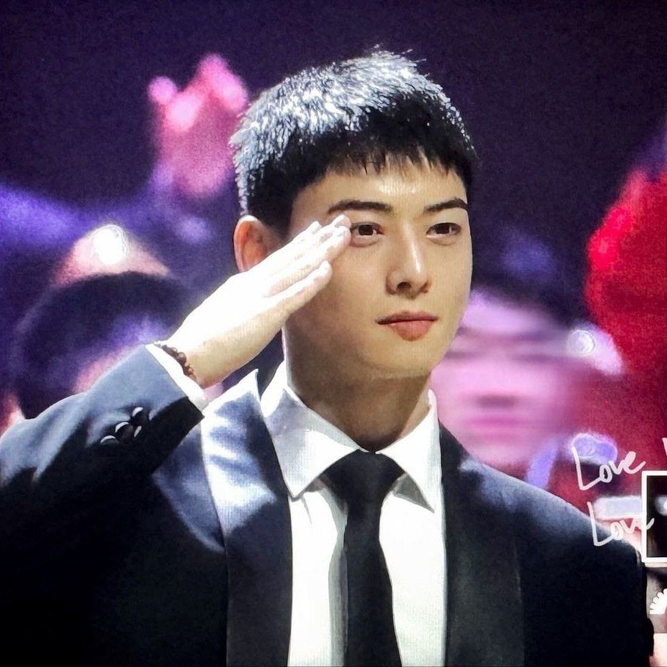 Recent activity shot of Eunwoo (ASTRO)