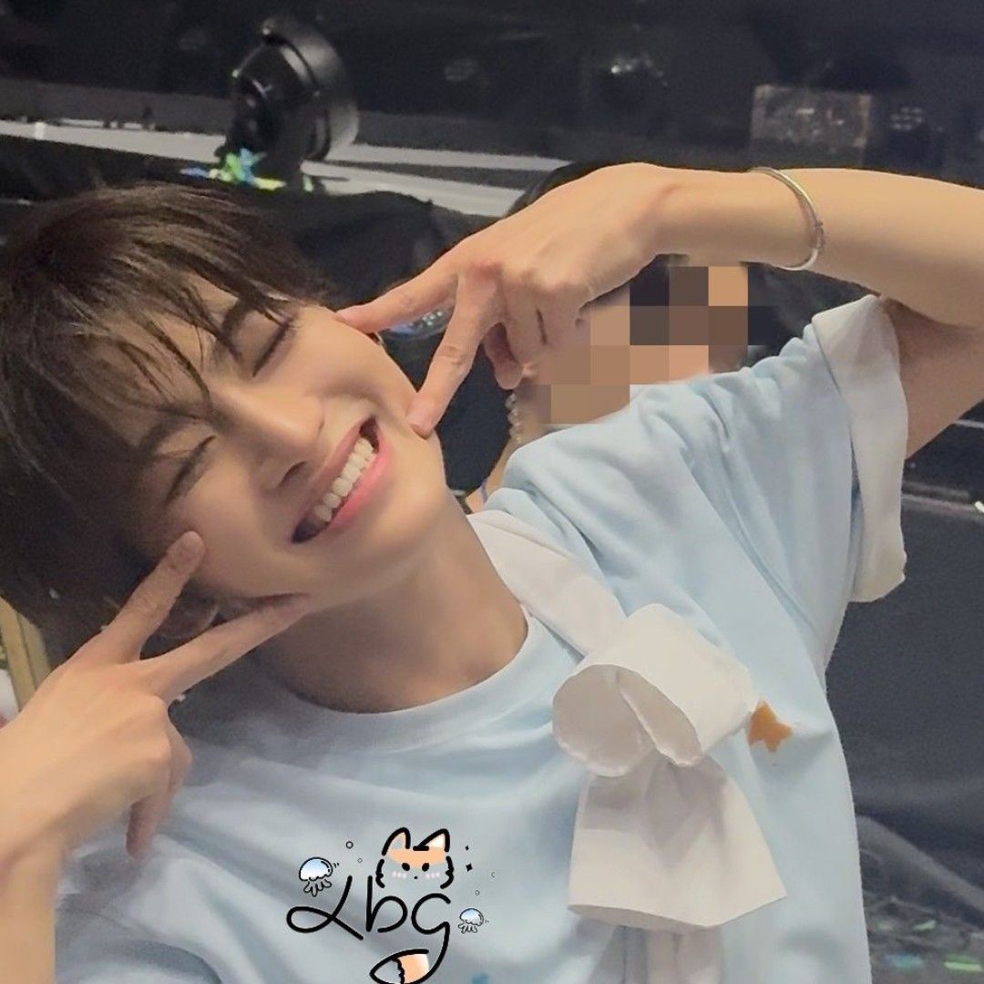 A moment captured by Jihoon (TWS)'s fan