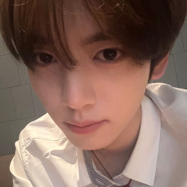 Popular profile image of Han Yujin (ZEROBASEONE) selected by votes