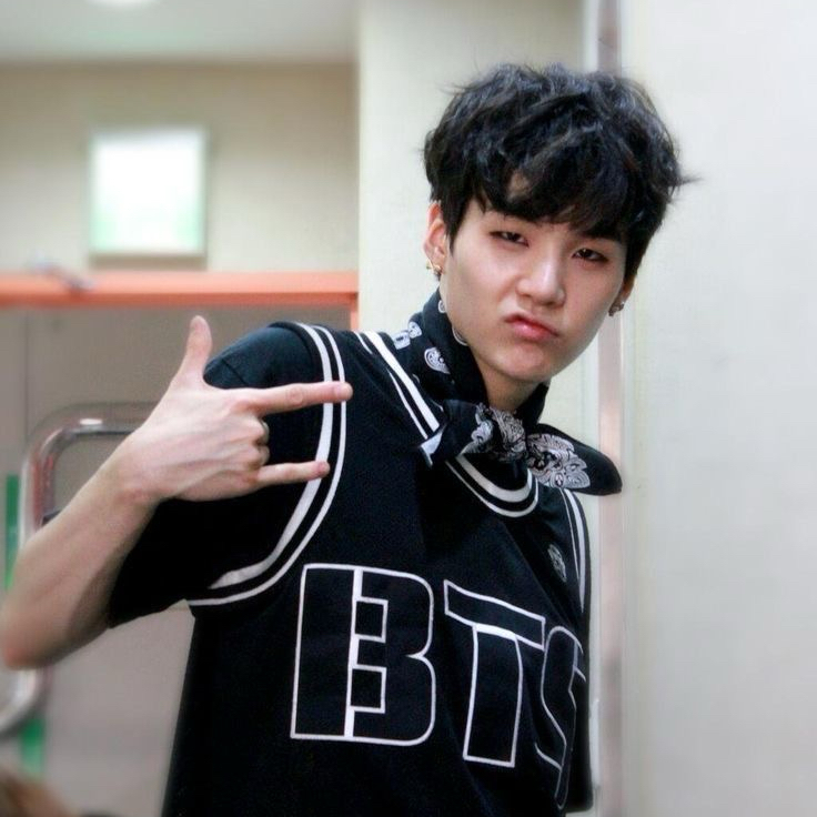 슈가 (방탄소년단)의 최신 사진