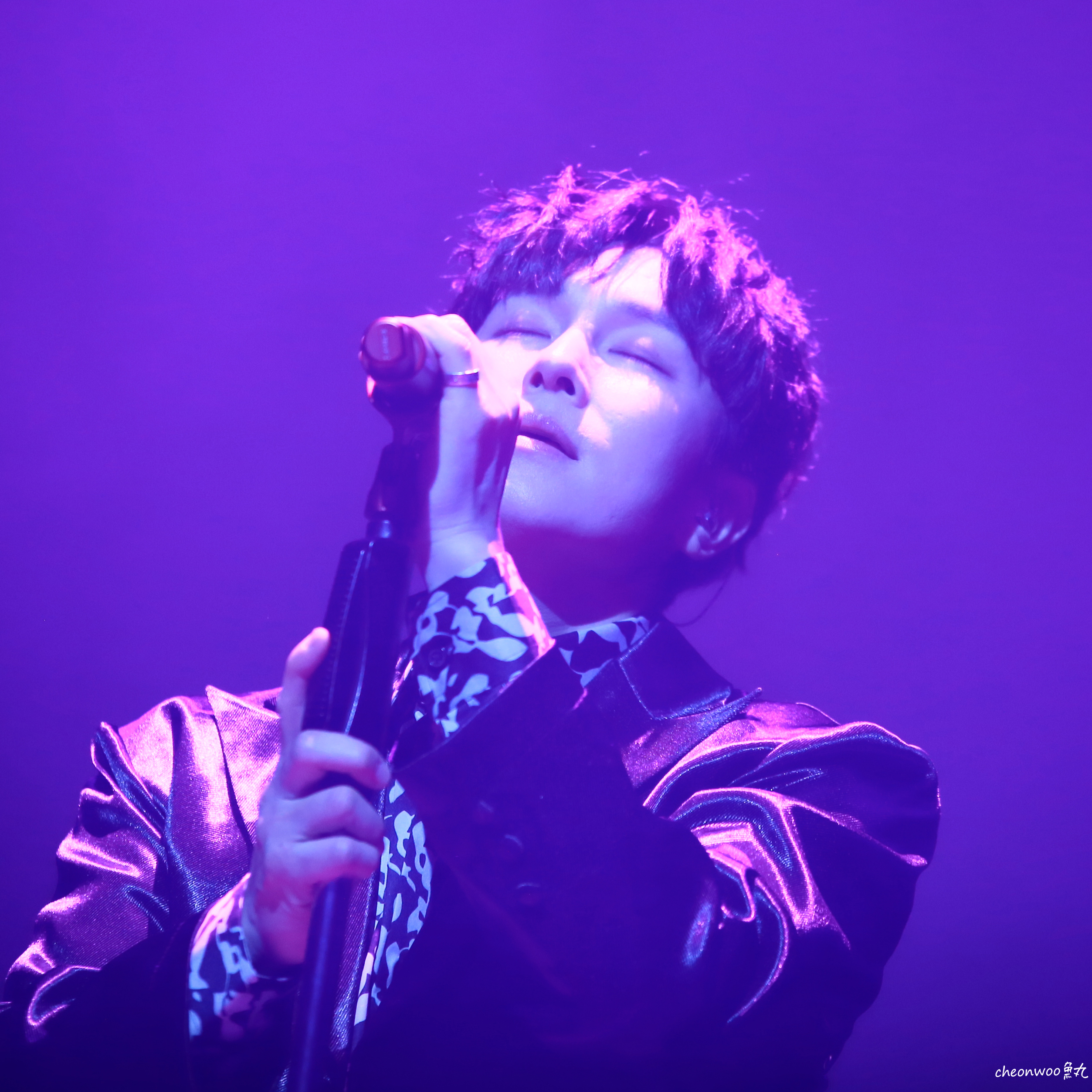 キム・ドンワン (神話)の最近の活動写真