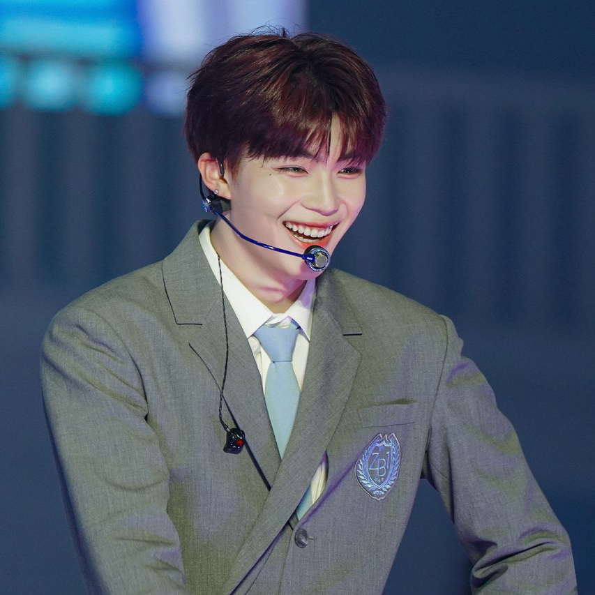 Potret di balik layar Park Gunwook (ZEROBASEONE)
