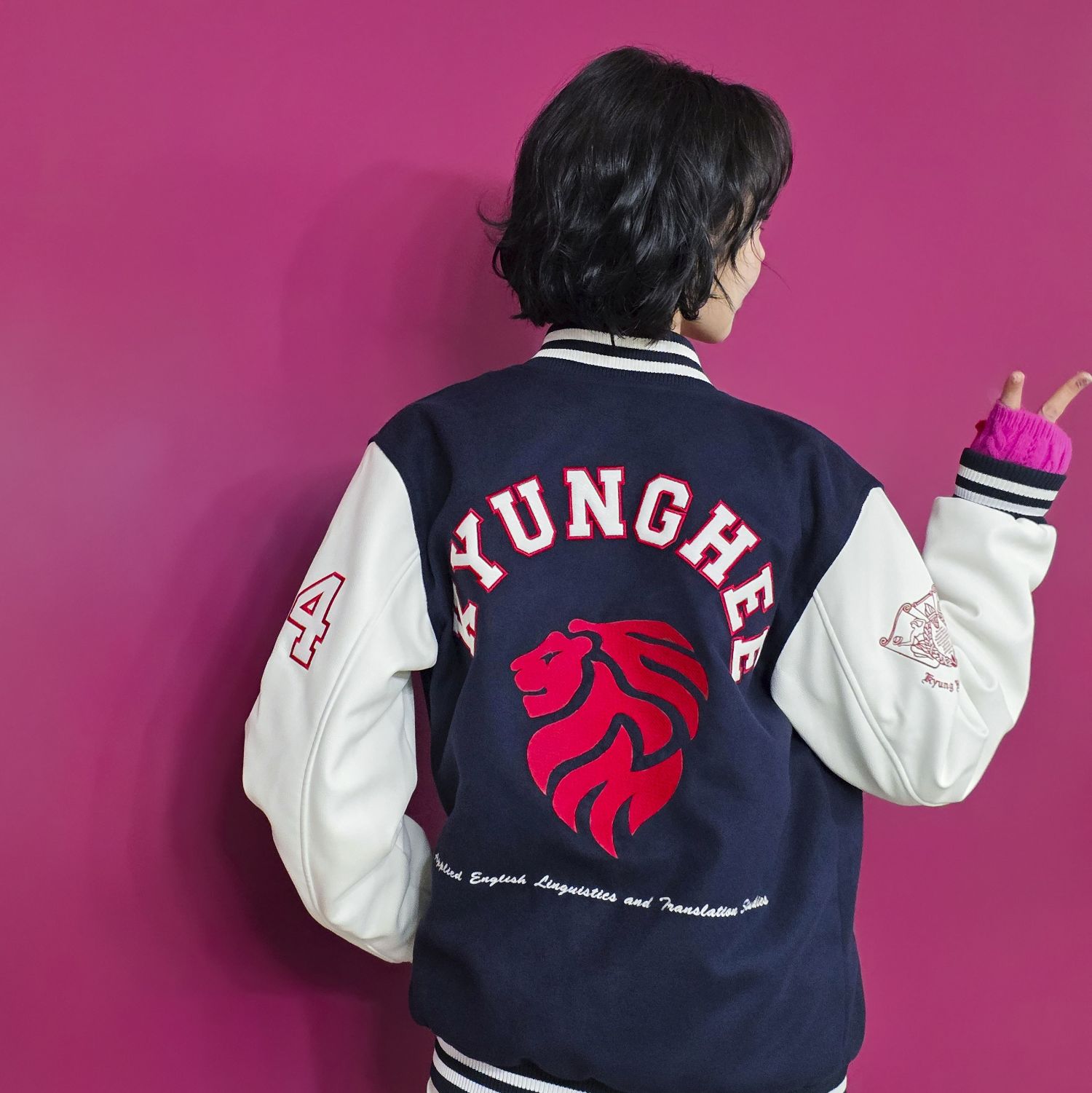 Behind-the-scenes cut of Sakura (LE SSERAFIM)