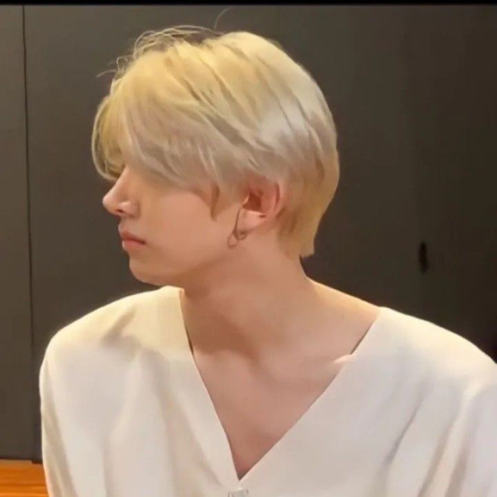 Behind-the-scenes cut of Heeseung (ENHYPEN)