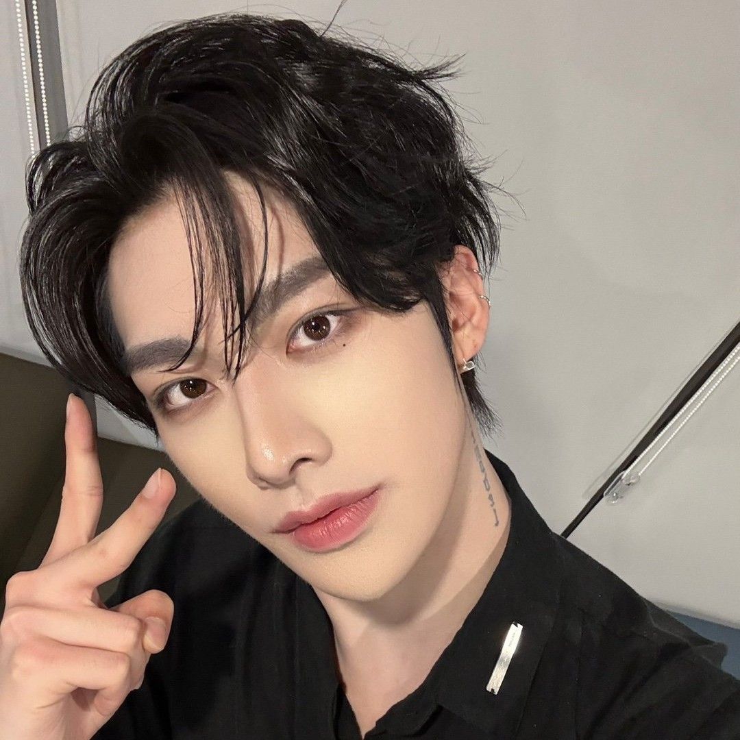 Latest photo of Ricky (ZEROBASEONE)