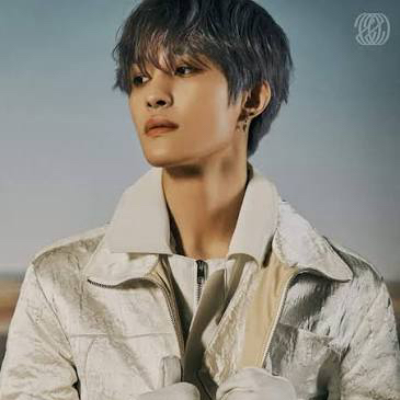 Recent activity shot of YANGYANG (WayV)