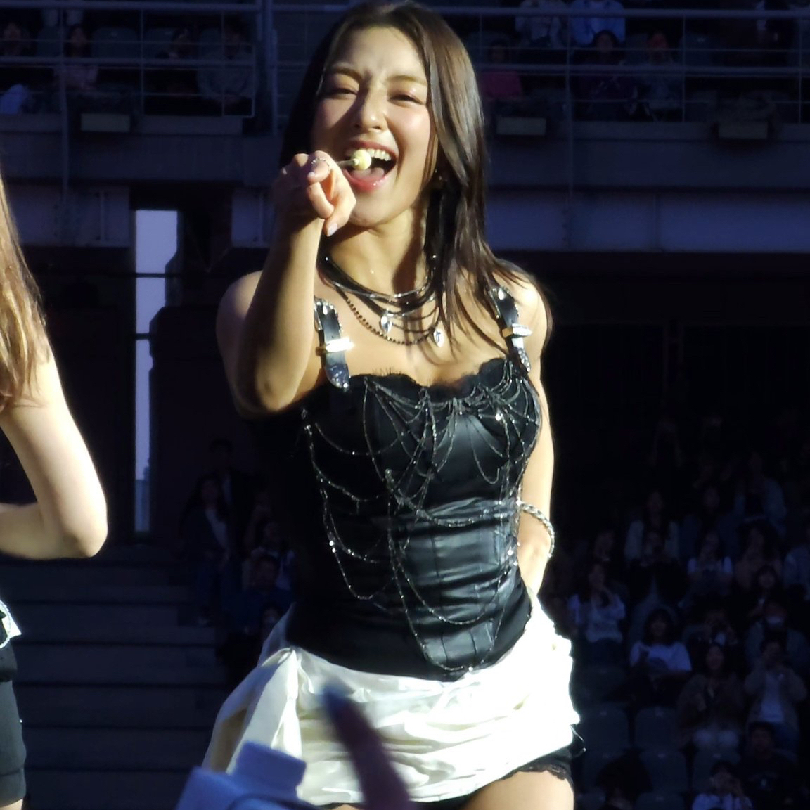 A moment captured by Jihyo (TWICE)'s fan