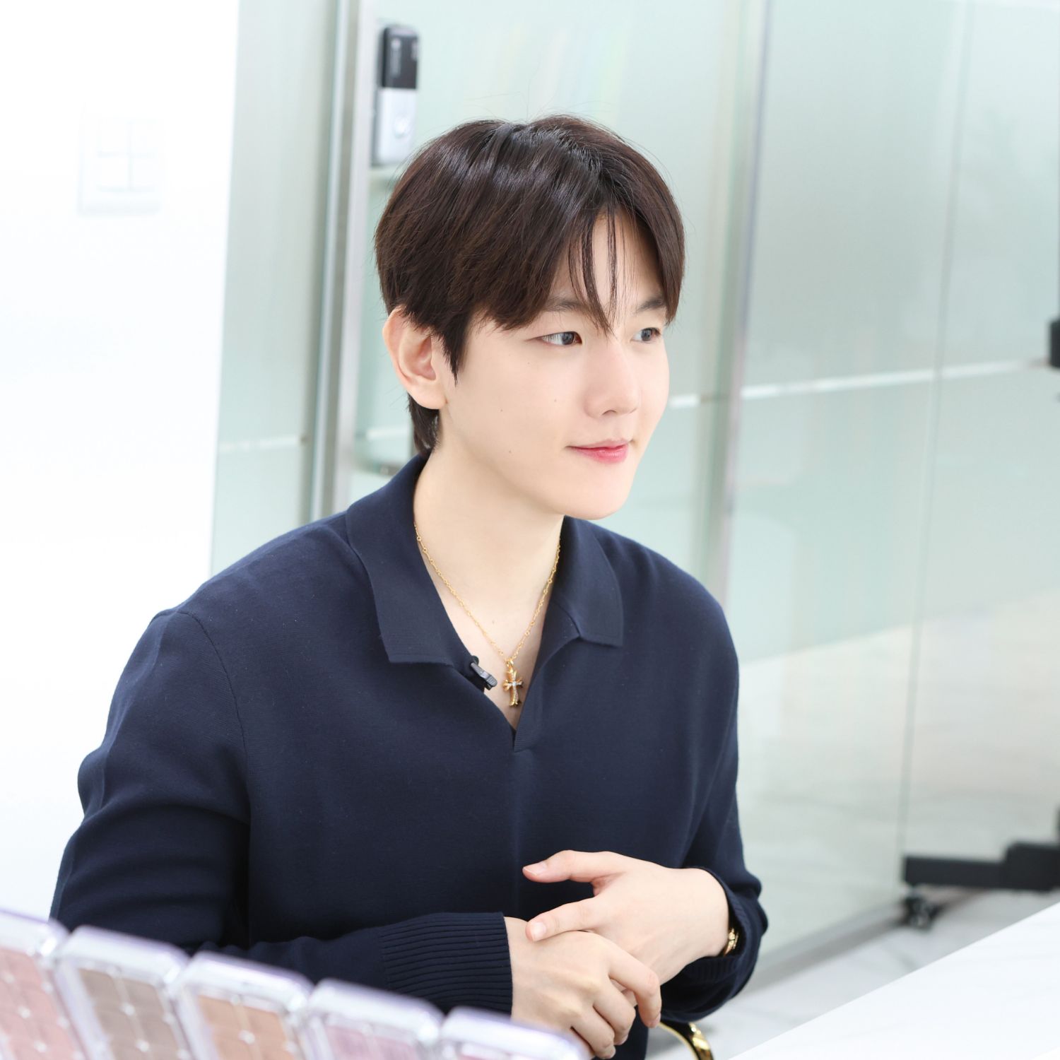 백현 (EXO)의 비하인드 컷