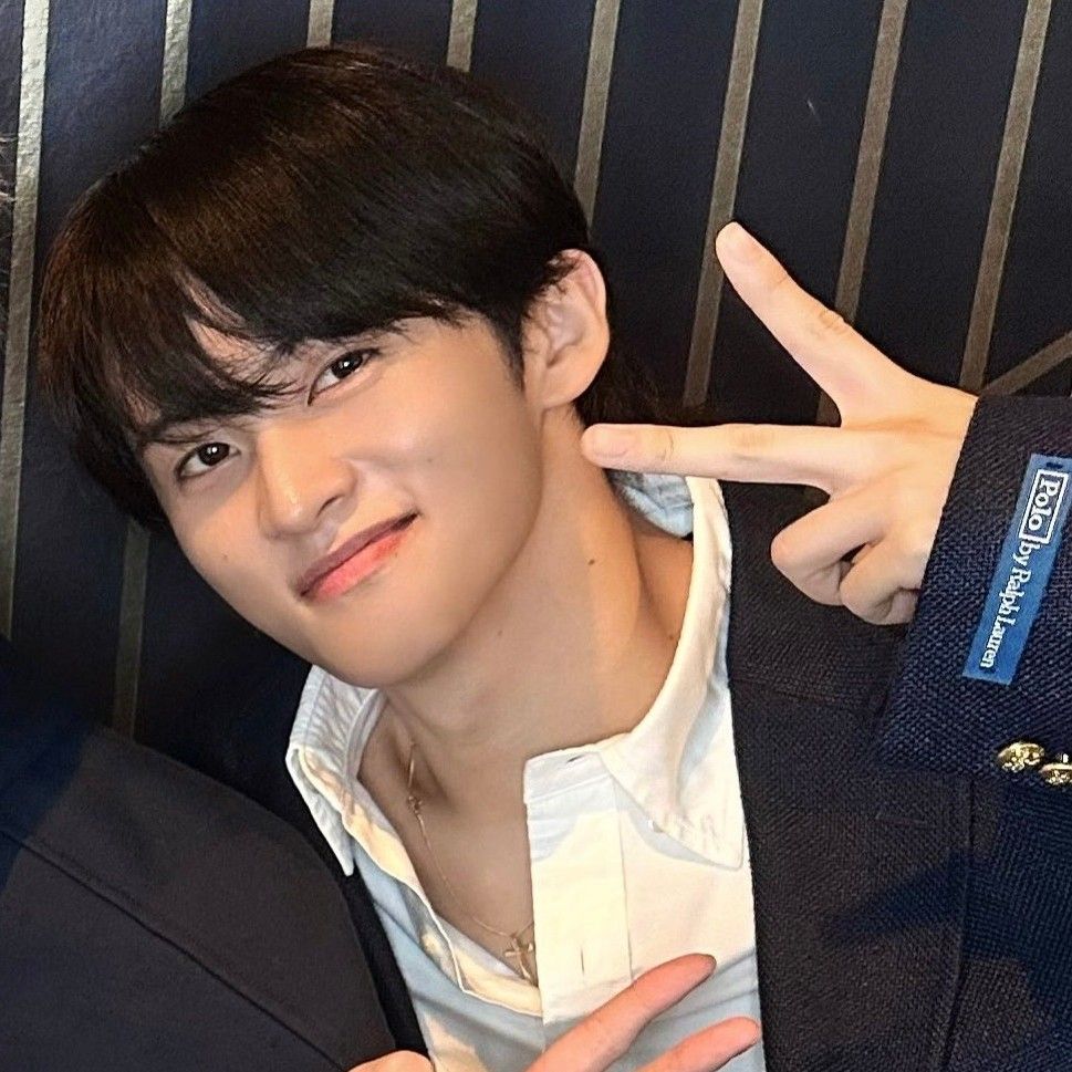 Latest photo of Mark (NCT 127, NCT DREAM)