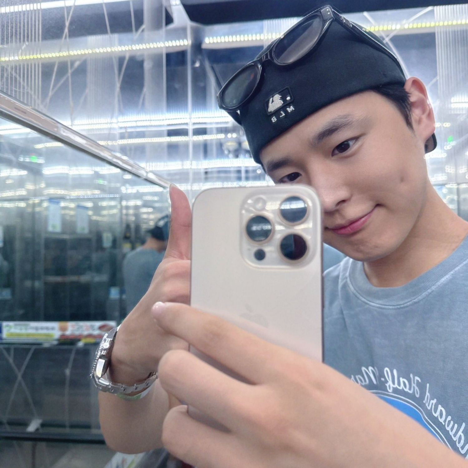 A moment captured by Choi Byungchan's fan